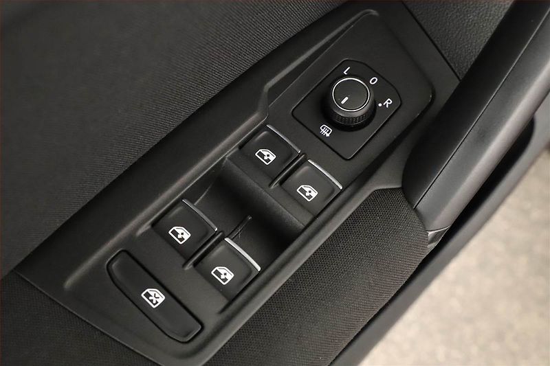 Volkswagen Tiguan (2017) 1.4 TSI, Tempomat - fotka 17 z 18