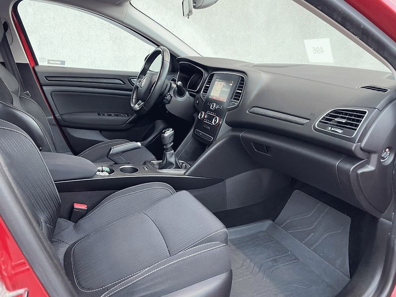 Renault Mégane (2017) Grandt. LIMITED 1,6SCe 115k - fotka 7 z 22