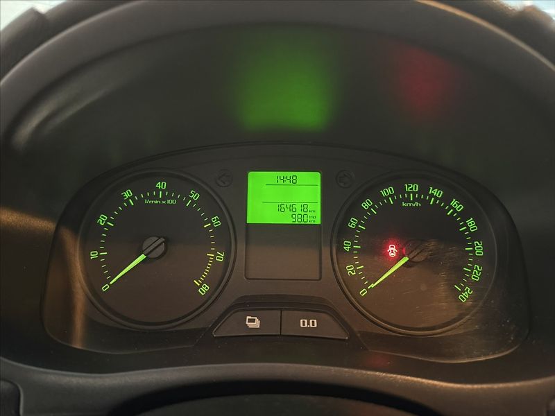 Škoda Fabia 1,2   TSI BEZ KOROZE ROZVODY - fotka 9 z 33