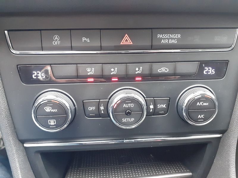 Seat Leon (2014) KOMBI 1.4 TSI AUTOMAT - fotka 18 z 37