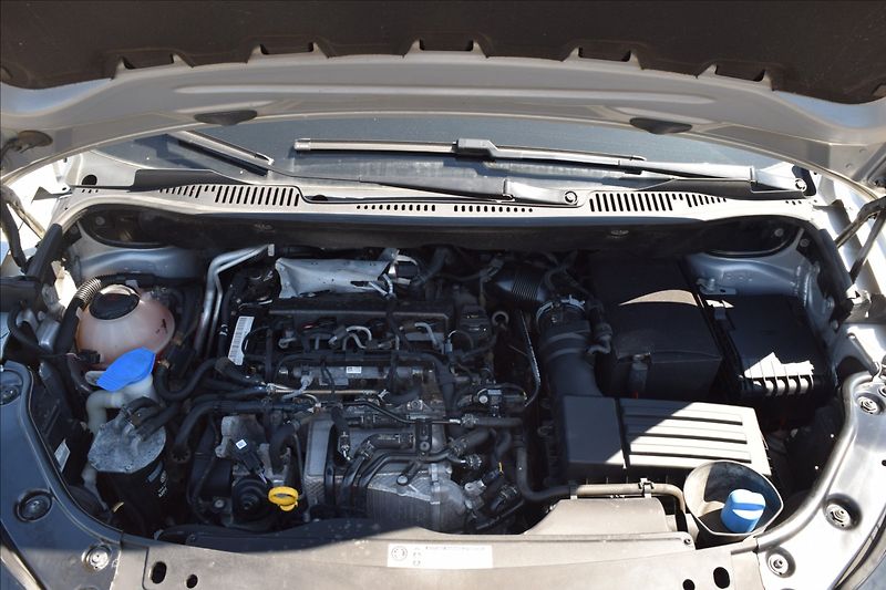 Volkswagen Caddy 2,0 TDI 75KW ODPOČET 2XPNEU - fotka 50 z 50