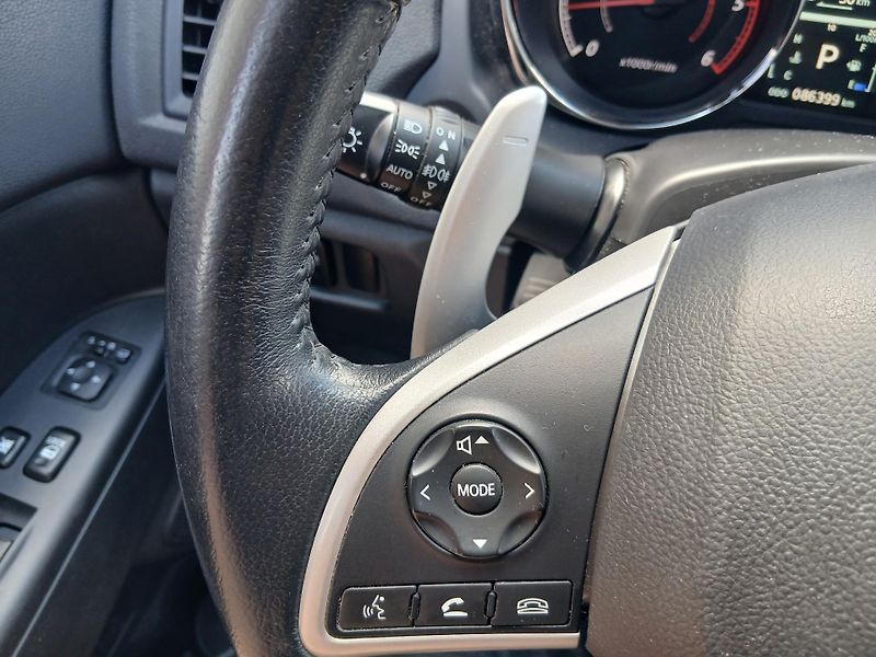 Mitsubishi ASX 2.3 Di-D AWD ČR 2.MAJ - fotka 19 z 33