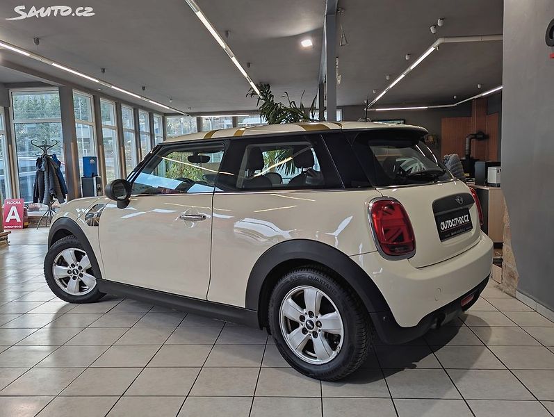 Mini One 1.2 i 75kW VÝHŘEVY, PDC - fotka 2 z 18