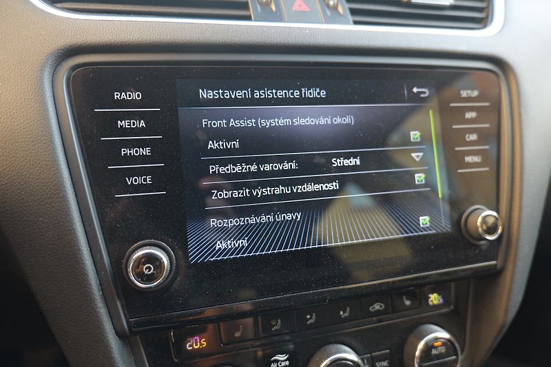 Škoda Octavia TDI 4x4 110kW NezTop Taž Carpl - fotka 28 z 34