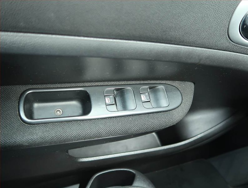 Peugeot 307 (2005) 1.4 16V, po STK, Tažné, Klima - fotka 14 z 14