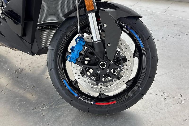 BMW M 1000 XR - fotka 8 z 13