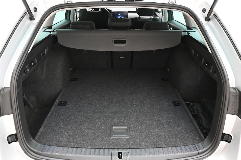 Škoda Octavia 2,0 TDI 110 kW DSG Clever Záru - fotka 10 z 30