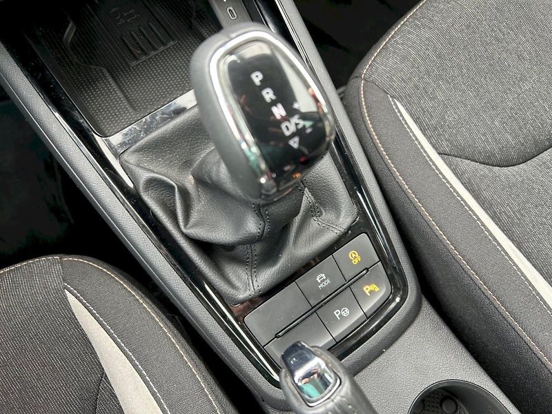 Škoda Kamiq (2026) Top Selection 1.5 TSI 110 kW D - fotka 29 z 35