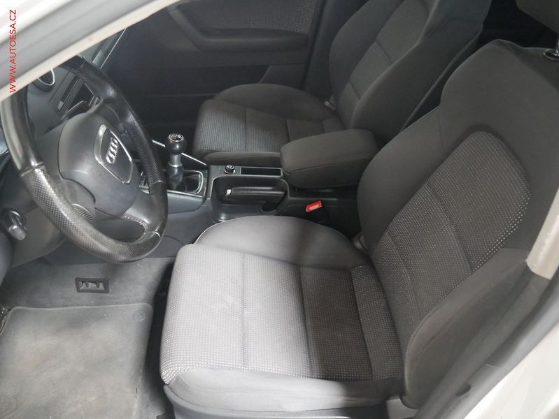 Audi A3 (2008) 2.0TDI quattro, AC, TZ - fotka 9 z 16