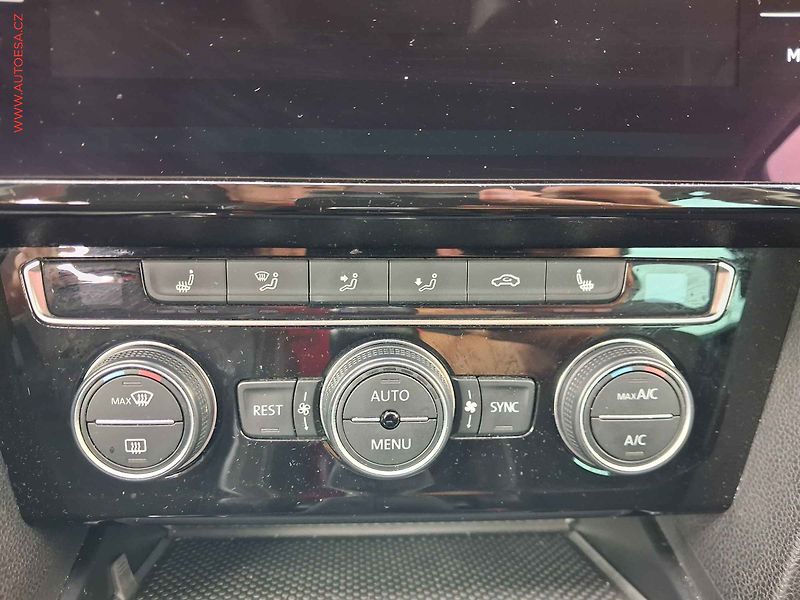 Volkswagen Passat (2020) 2.0TDI, ČR, Navi, LED, AC - fotka 13 z 20