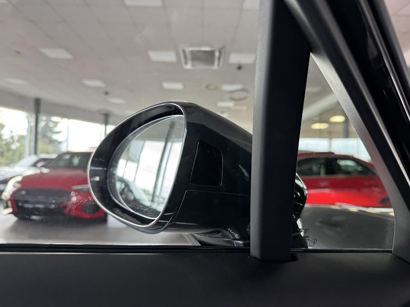 Porsche Panamera 4S 324kW*Chrono*Webasto*Panora - fotka 45 z 47