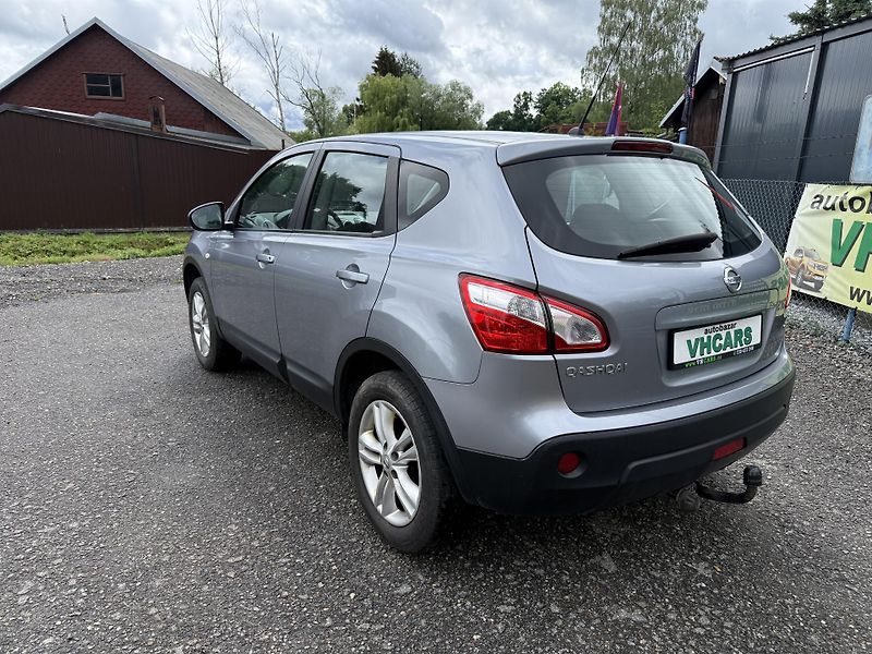 Nissan Qashqai 1,5dCi - fotka 5 z 16