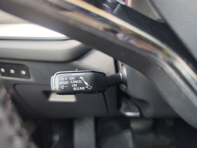 Škoda Octavia 2.0 TDI/85kW Style DSG - fotka 32 z 34