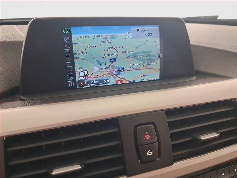 BMW Řada 3 (2014) 318 d, Automat, Navi, Tempomat - fotka 13 z 22
