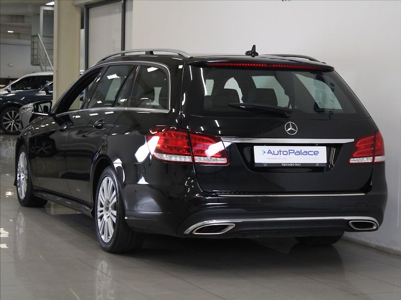 Mercedes-Benz Třídy E E350cdi 4M AMG Pano.Tažné   3, - fotka 3 z 27
