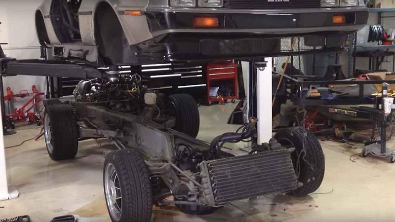 DeLorean DMC-12.