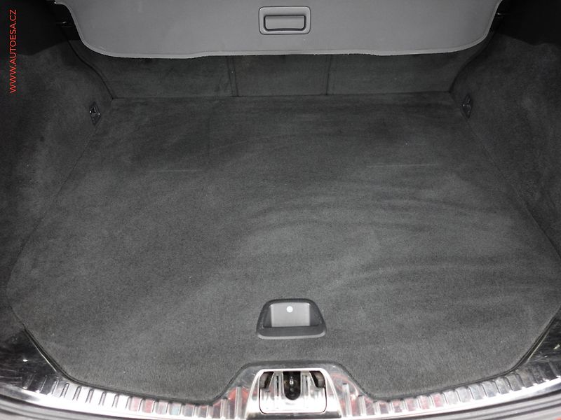 Volvo V60 (2014) 2.0 D, AT, tempo, park.asist - fotka 7 z 19