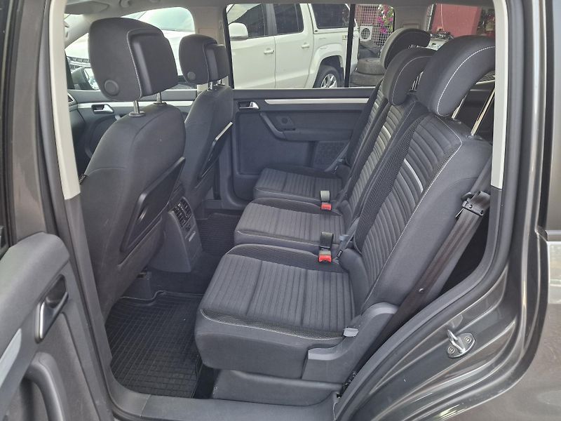 Volkswagen Touran 2,0TDI 103KW CUP NAVI TAŽNÉ  - fotka 8 z 18