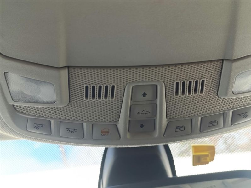 Ford Mondeo 2,0 TDCi Automat Kamera Navi - fotka 38 z 45