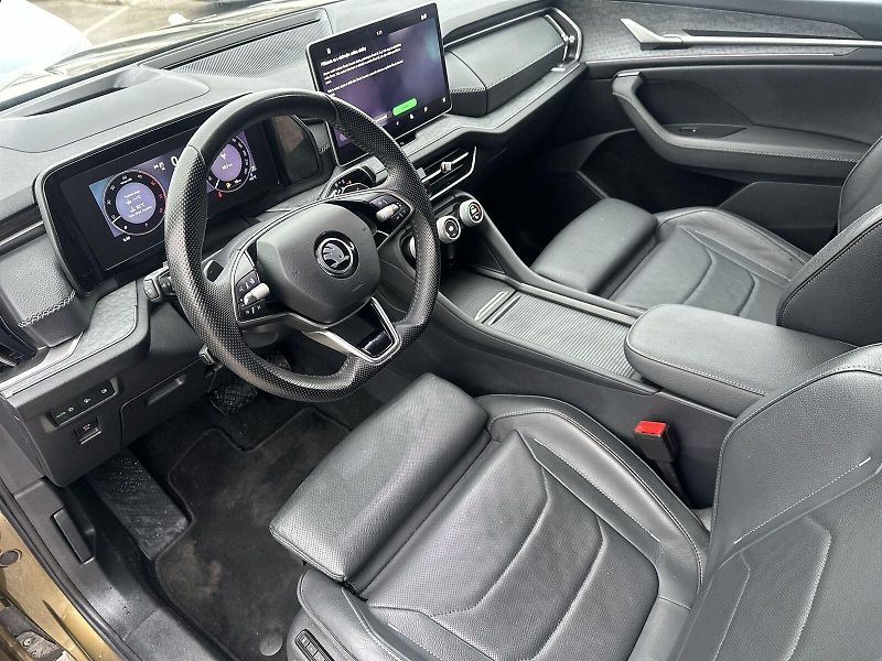 Škoda Kodiaq (2024) 2.0 TDI 4x4 DSG Exclusive Sele - fotka 7 z 32