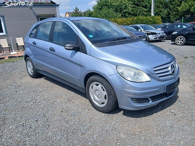 Mercedes-Benz Třídy B 1.7i, KLIMATRONIC - fotka 5 z 31