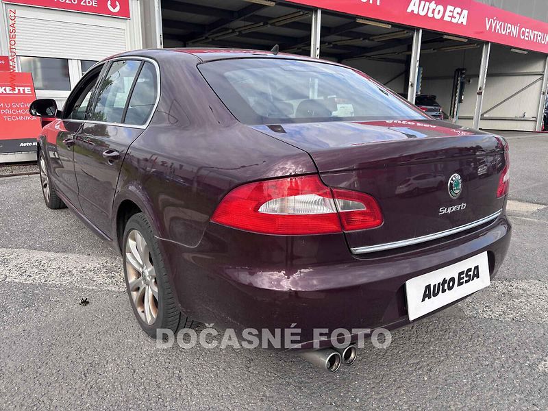 Škoda Superb (2009) 1.4TSi, autoAC - fotka 2 z 3