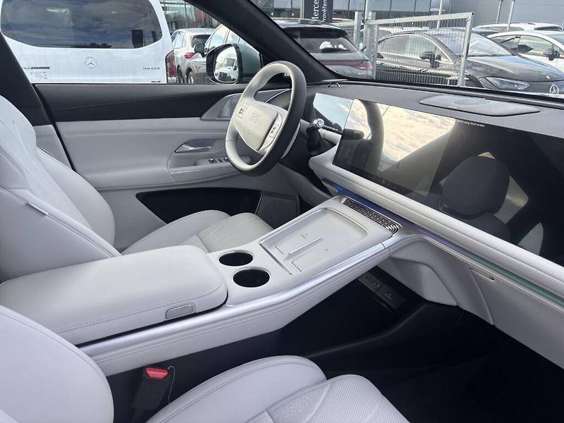 Xpeng G9 (2026) AWD Performance Pro - fotka 13 z 15