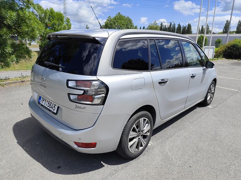 Citroën Grand C4 Picasso (2014) - fotka 6 z 34