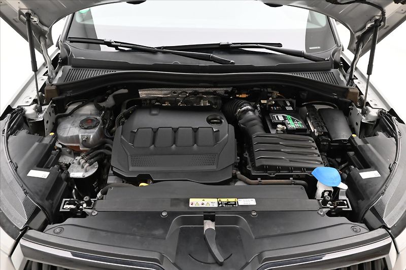 Škoda Kodiaq 2,0 TDI 147KW DSG 4x4 SportLIN - fotka 9 z 33