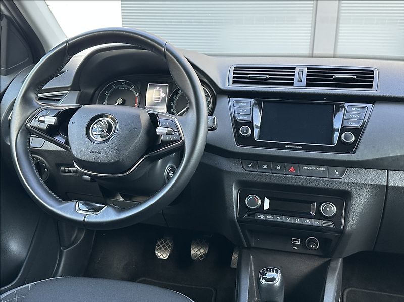 Škoda Fabia 1,0 TSI 95PS  Ambition Top - fotka 23 z 52