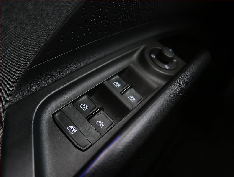Škoda Enyaq (2022) 60 (62 kWh), SoH 92% - fotka 18 z 25