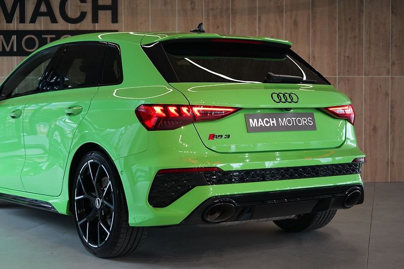 Audi RS 3 Sportback,Quattro, Matrix, B&O - fotka 14 z 44