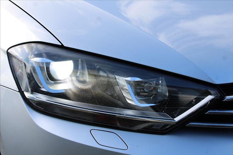 Volkswagen Golf Sportsvan 2,0 TDI  HIGHLINE - fotka 23 z 30