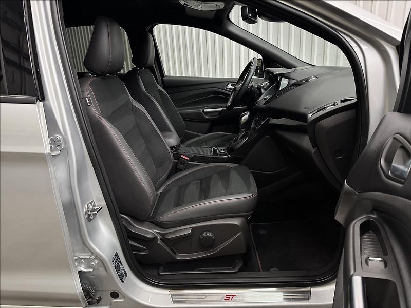 Ford Kuga 1.5EB 134kW AWD ST-LINE 57KM! - fotka 39 z 42
