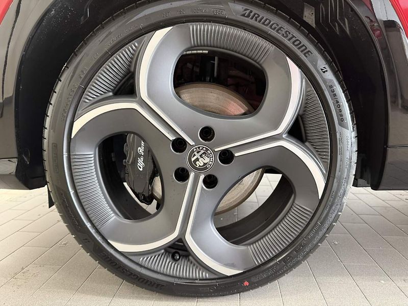 Alfa Romeo Tonale (2026) Sport Speciale 1.5 Turbo Ibrid - fotka 28 z 28