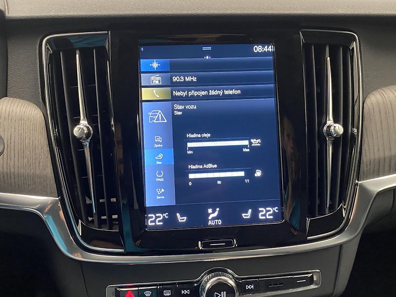 Volvo V90 CC B4 AWD MOMENTUM REZERVACE - fotka 45 z 53