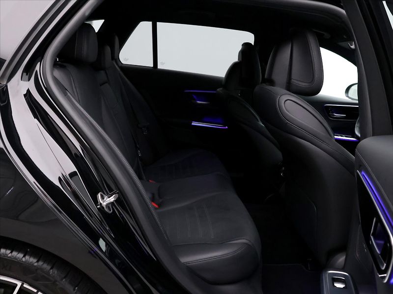 Mercedes-Benz Třídy C 2.0 220d 147kW AMG-Line - fotka 14 z 30