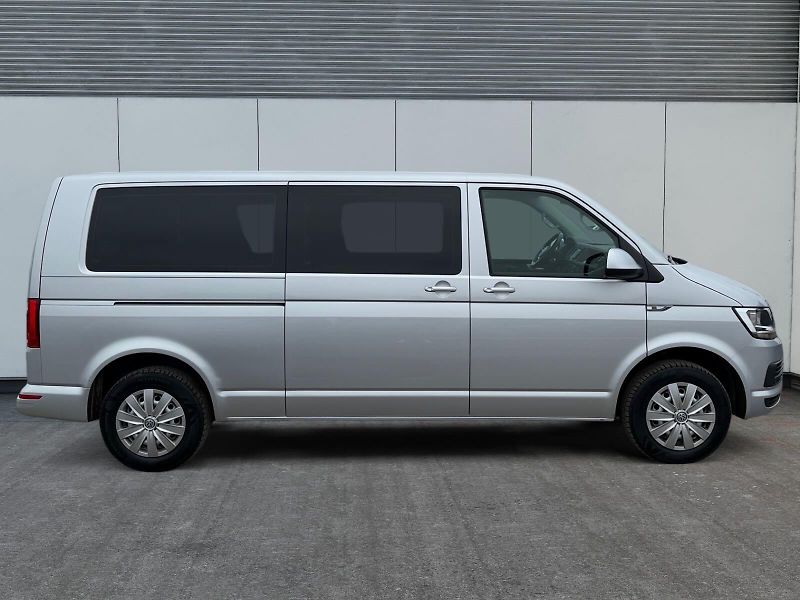 Volkswagen Caravelle (2017) LONG 4x4 DSG 110kW 9MÍST NAVI - fotka 6 z 21