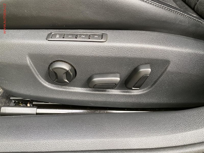 Škoda Superb (2020) 2.0 TDi, ČR, DSG, navi, LED - fotka 15 z 22