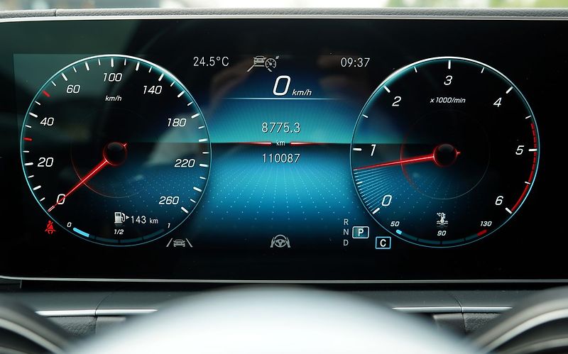 Mercedes-Benz GLE 400d 4Matic/AMG/21/ČR - fotka 37 z 48