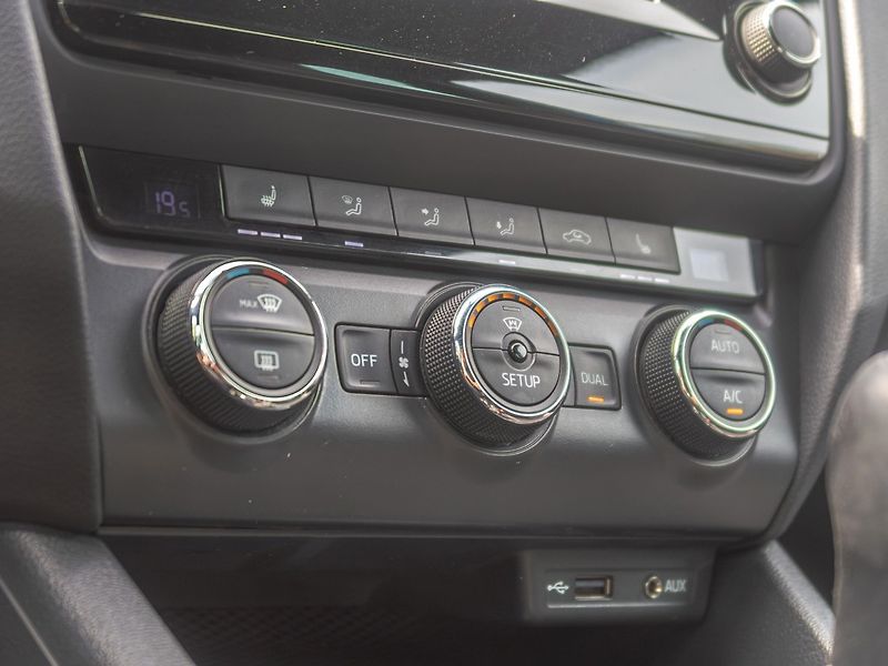Škoda Octavia (2015) 2.0TDI 135KW RS – NAVIGACE - fotka 24 z 49