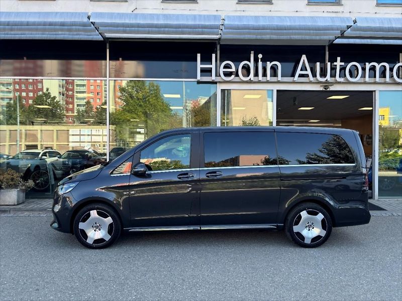 Mercedes-Benz Třídy V (2026) 2,0 300 d / Exclusive / L / 4M - fotka 2 z 8