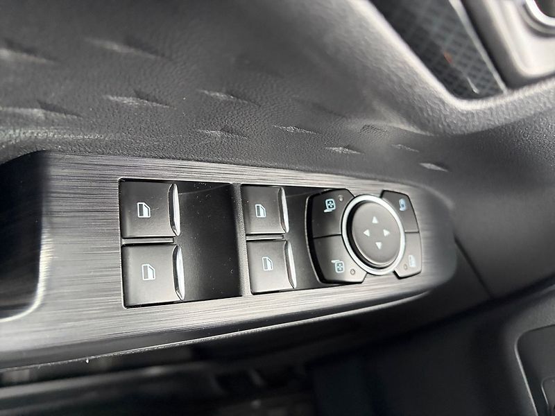 Ford Kuga (2020) 2,5 FHEV ST Line ZÁRUKA od FOR - fotka 17 z 19