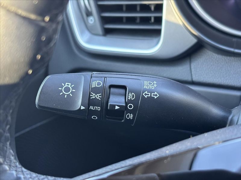 Kia Ceed 1,5 TGDi TOP ZÁRUKA NAVI KAMER - fotka 33 z 41