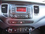 Kia Carens (2014) 1.7 CRDi, AC - náhled 12