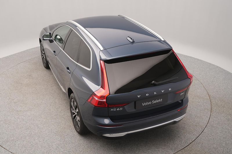 Volvo XC60 B4 AWD BRIGHT PLUS CZ 1.maj - fotka 15 z 51