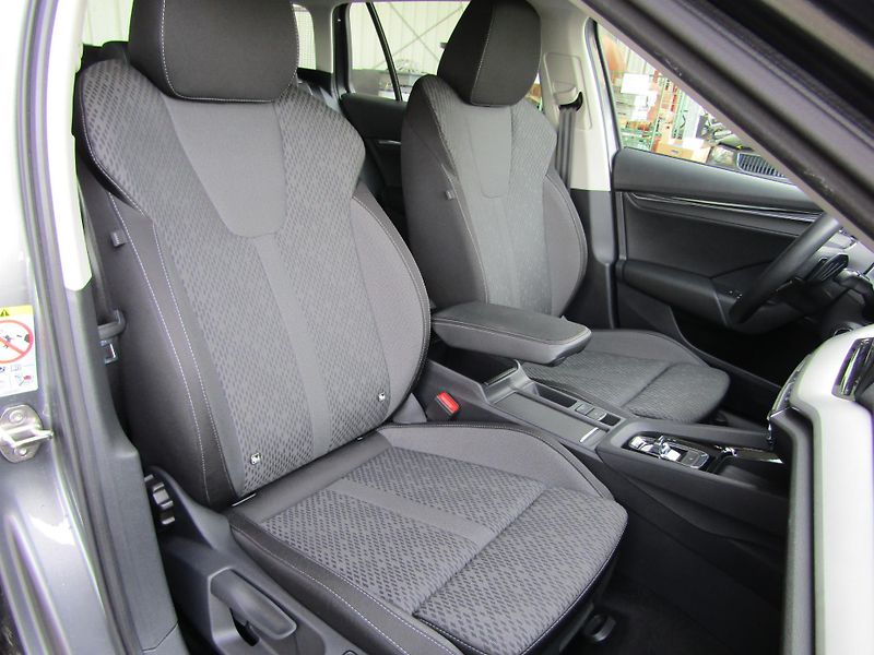 Škoda Octavia Style 2.0 TDI 110 kW DSG - fotka 21 z 30