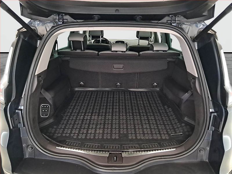 Renault Espace (2017) 1.6 dCi, Automat, 7 míst, Kůže - fotka 14 z 23