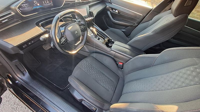 Peugeot 508 1.5 SW BlueHDi 130 S&S - fotka 17 z 27