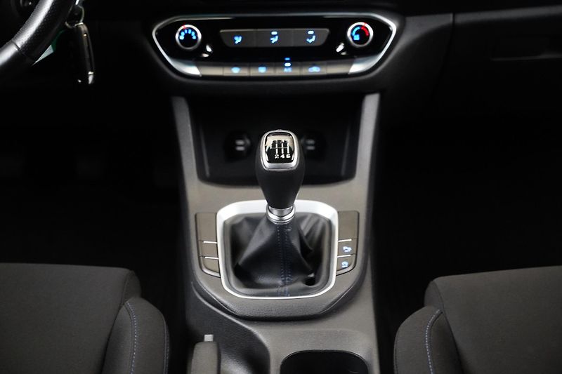 Hyundai i30 - fotka 21 z 23